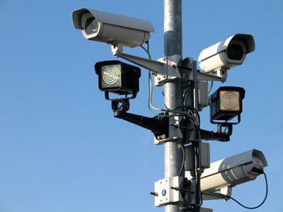 http://www.cherchenet.fr/wp-content/uploads/2013/02/surveillance-cameras.jpg