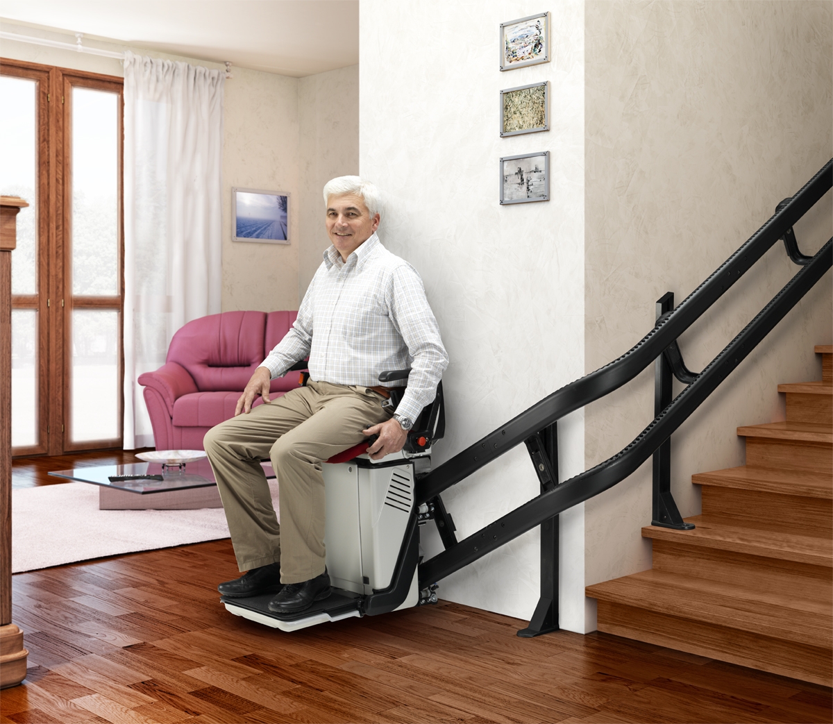 В скромно обставленном кабинете сидел пожилой человек. Кресельный подъемник для инвалидов по лестнице. Лестничные подъемники для пожилых людей. Подъемник на лестницу для пожилых. Лифт на лестницу для пожилых.