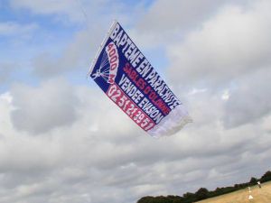 Banderole aérienne, une manière originale de communiquer