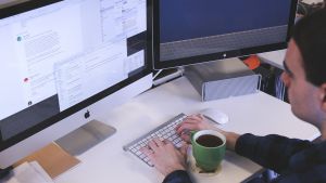 Comment choisir son agence de création de site web en Belgique ?
